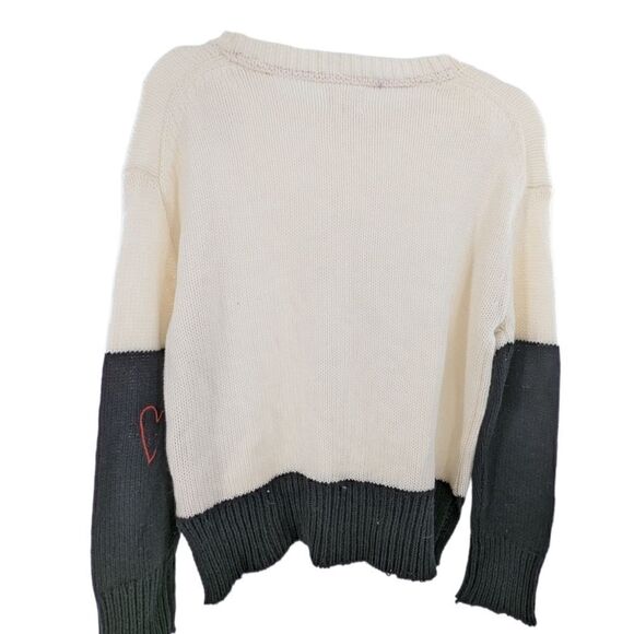 Sundry navy and white colorblock crewneck pullover w/ heart on sleeve medium - Picture 6 of 13